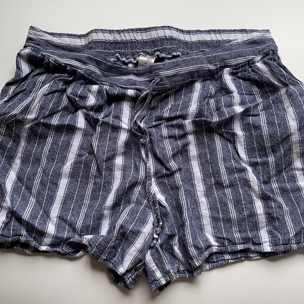 Terra & Sky Striped linen shorts size 1x